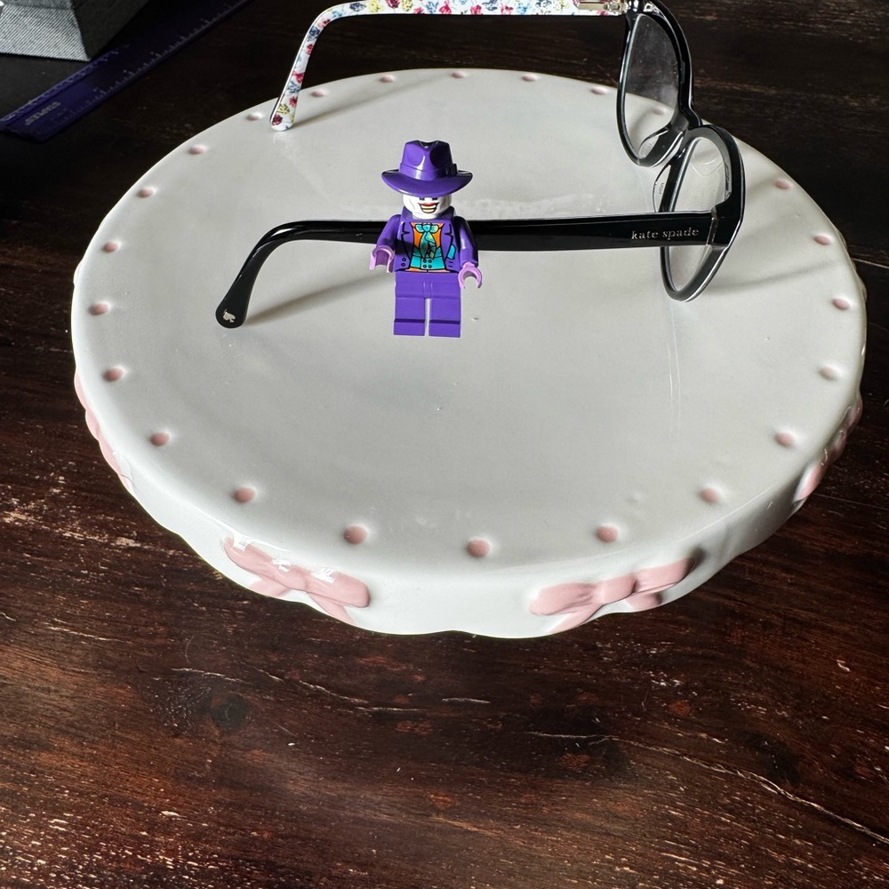 The Joker eye glasses decor